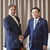 越南国会主席王廷惠会见孟加拉国与越南友好协会主席莫彬·乔杜里。（图片来源：越通社）