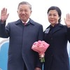 越共中央总书记苏林偕夫人吴芳璃乘专机离开首都莫斯科伏努科沃机场。（图片来源：越通社
