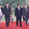 越南政府总理范明正和新加坡总理黄循财。