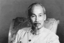 以胡志明主席思想建设春节强大的党组织【图表新闻】