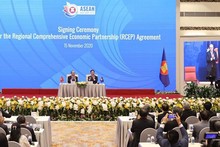 越南政府总理阮春福见证RCEP的签署。