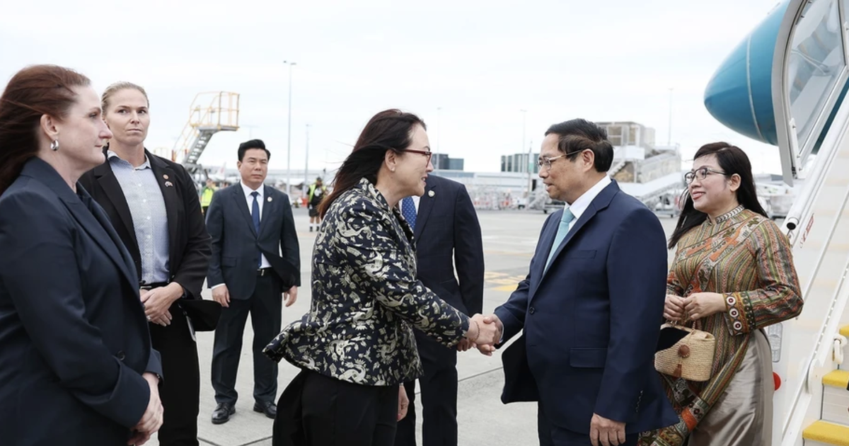 越南政府总理范明正携夫人抵达奥克兰对新西兰进行正式访问【组图】