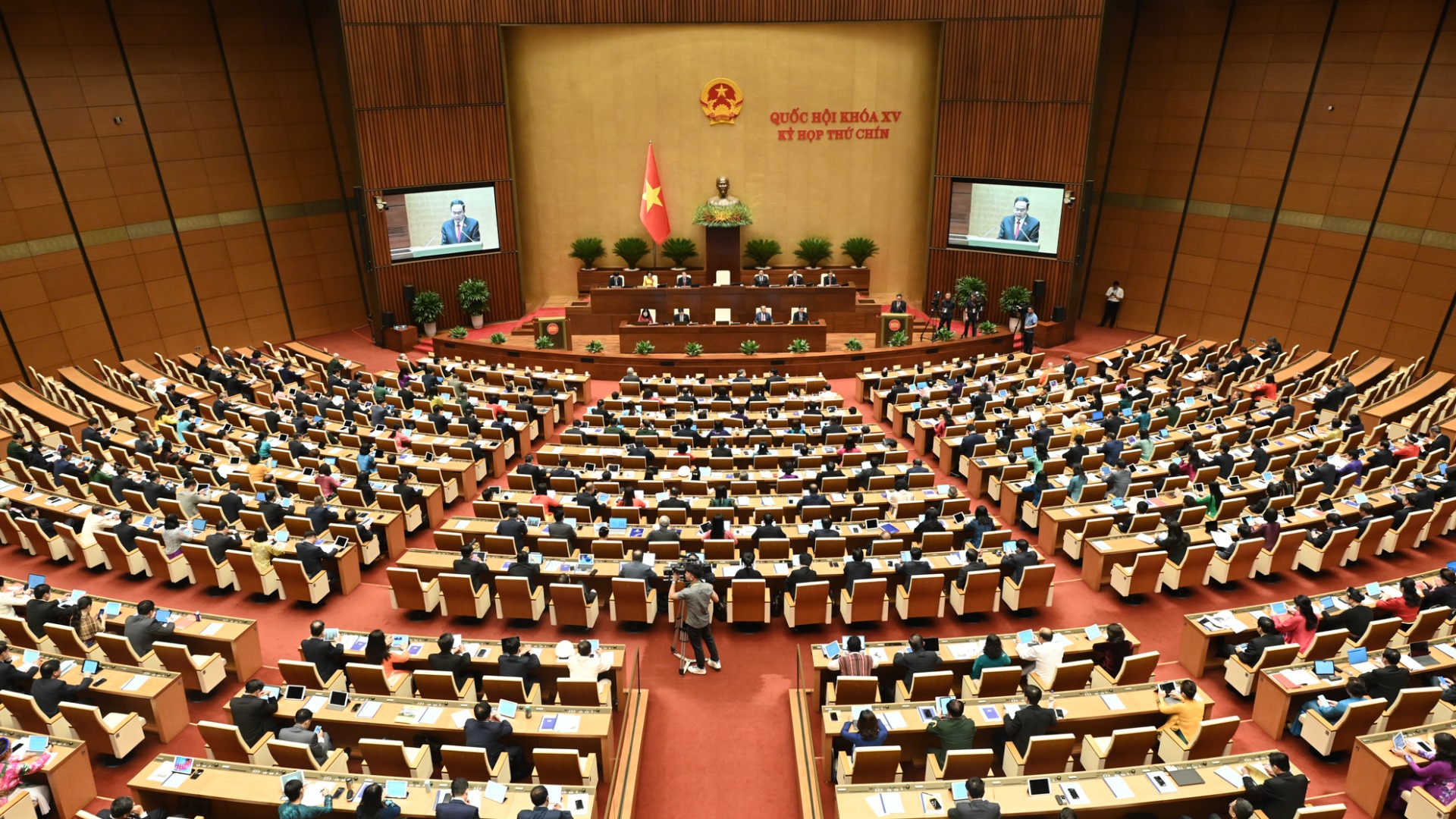 越南第十五届国会第九次会议隆重开幕【组图】
