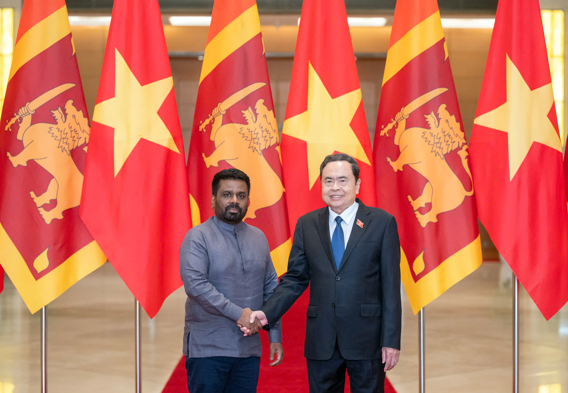 越南国会主席陈青敏会见斯里兰卡总统阿努拉·库马拉·迪萨纳亚克【组图】