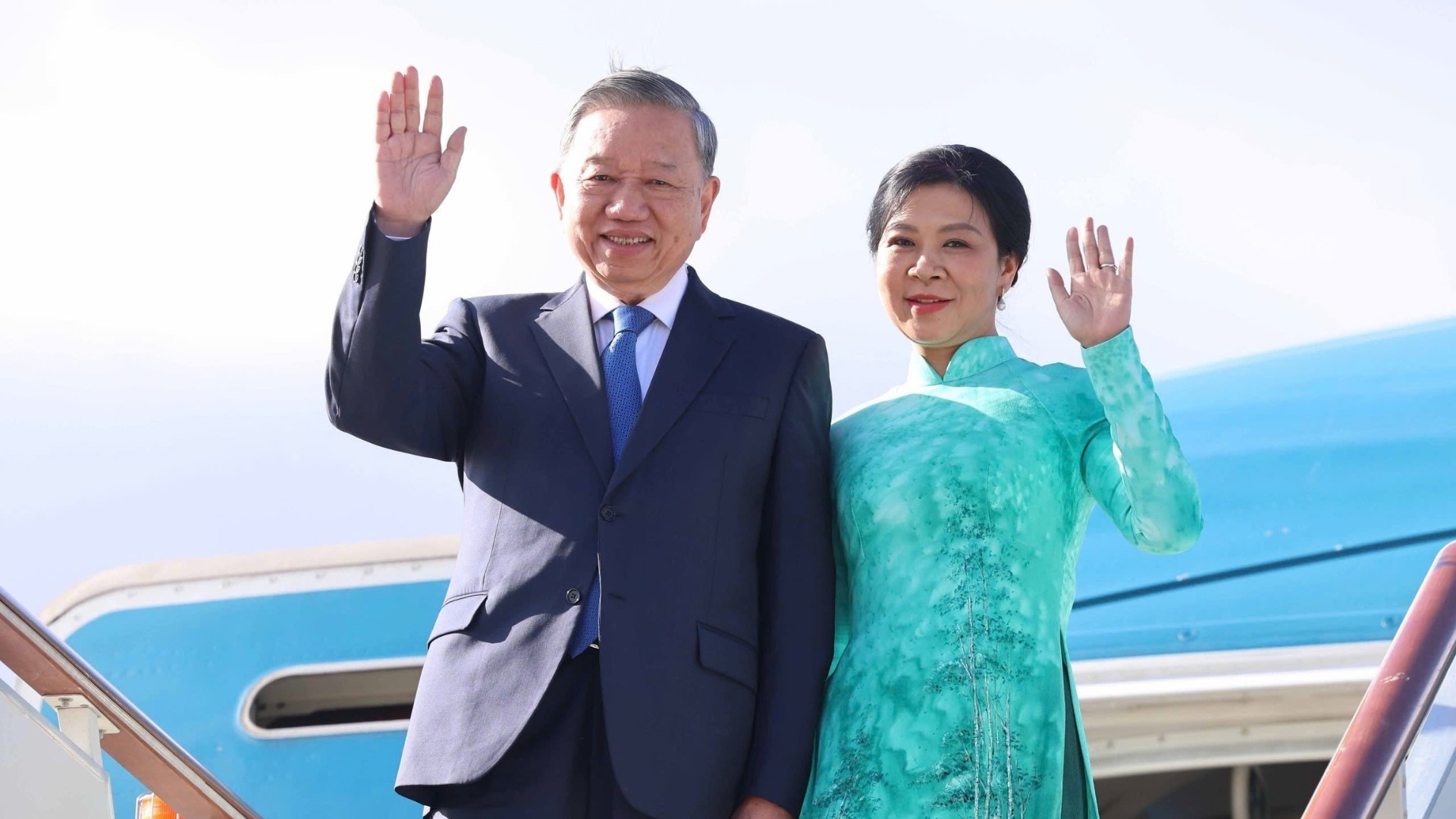 苏林总书记和夫人抵达莫斯科，开始对俄罗斯联邦进行正式访问并出席纪念苏联伟大卫国战争胜利80周年庆典。