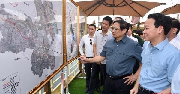 范明正总理对安沛省一些重大项目进行视察。