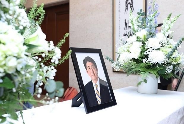 日本驻越大使馆为日本前首相安倍晋三国设置吊唁簿。