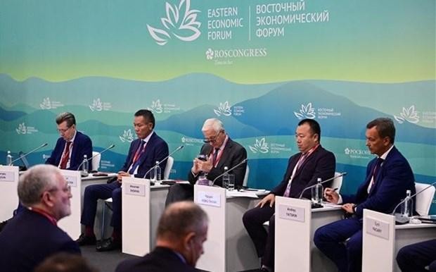 “俄越商业对话” 讨论会 。
