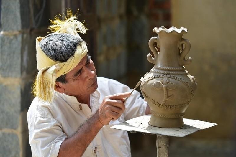 占族陶器主要为家具陶器、陶瓷祭器和陶器工艺品。