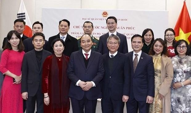 越南国家主席阮春福会见旅韩越南人代表。（图片来源：越通社）