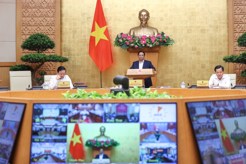 范明正总理在会上发表讲话。（图片来源：VGP）