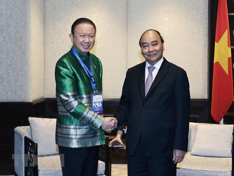 越南国家主席阮春福会见泰越友好协会主席 萨南。（图片来源：越通社）