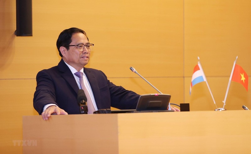 范明正总理在越卢企业论坛上发表讲话。（图片来源：越通社）