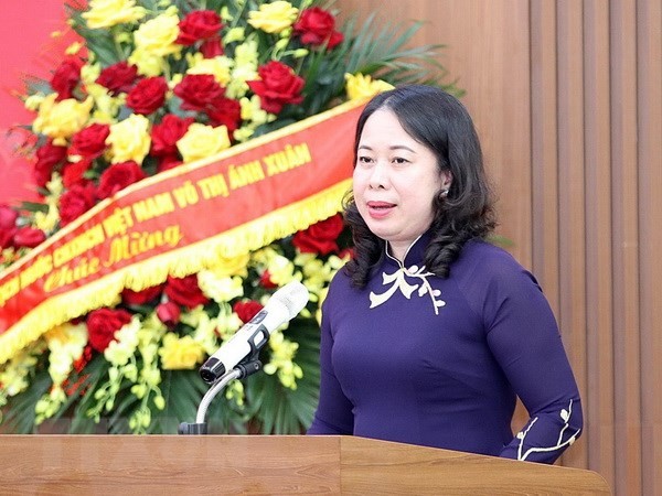 越南国家副主席武氏映春发表讲话。（图片来源：越通社）