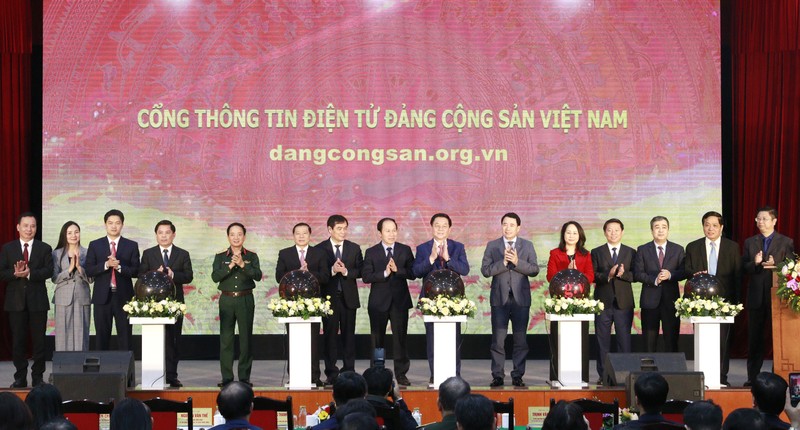 越共中央宣教部举行越南共产党信息门户网站上线仪式。