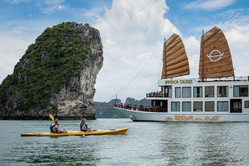 老挝媒体高度评价越南旅游业的强劲复苏