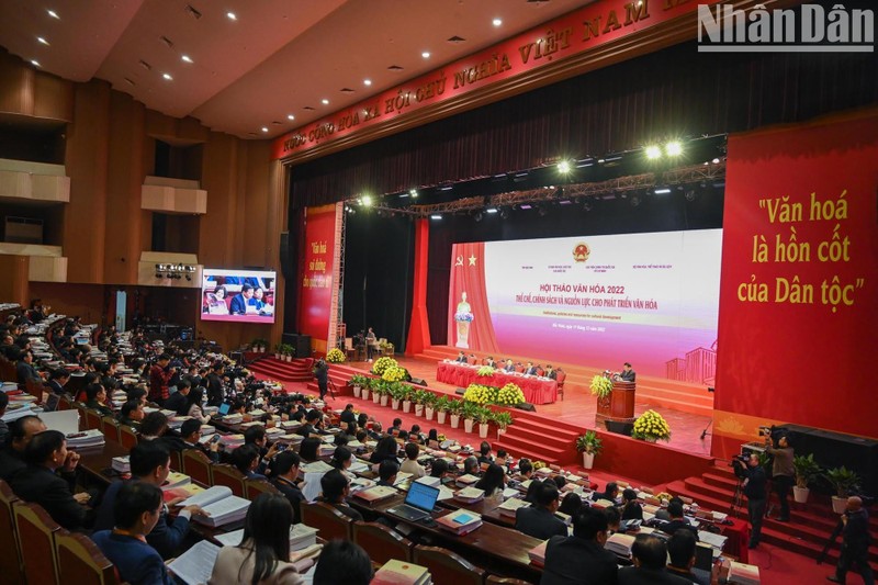 2022年文化工作研讨会在北宁省京北文化中心隆重开幕。（维玲 摄）