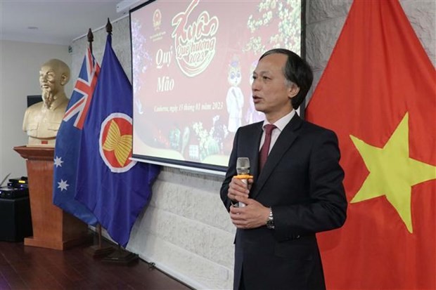 越南驻澳大利亚大使阮必成在活动上发言。