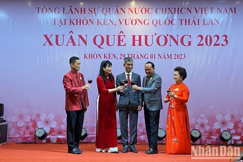越南驻泰国孔敬总领事馆举行2023年“家乡之春”活动。