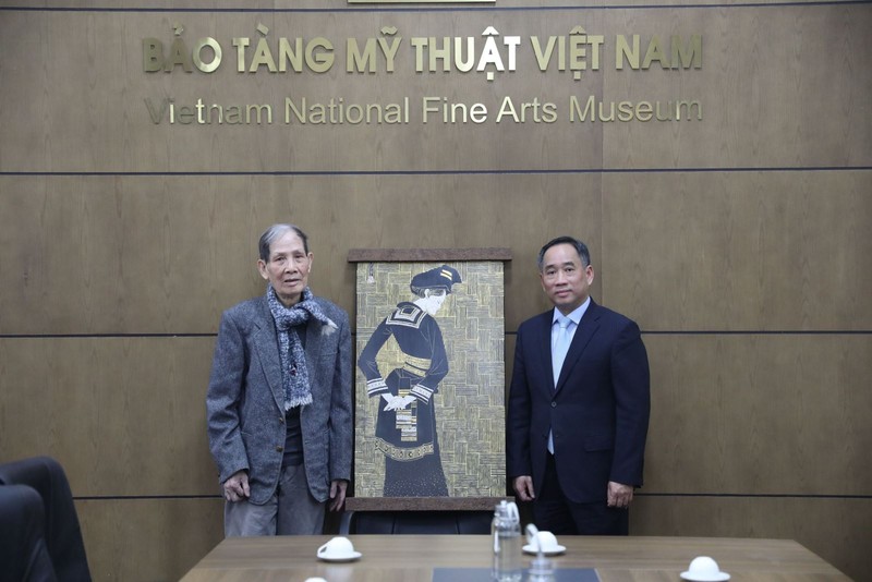 越南画家冯品创作的漆器作品《骄傲》。