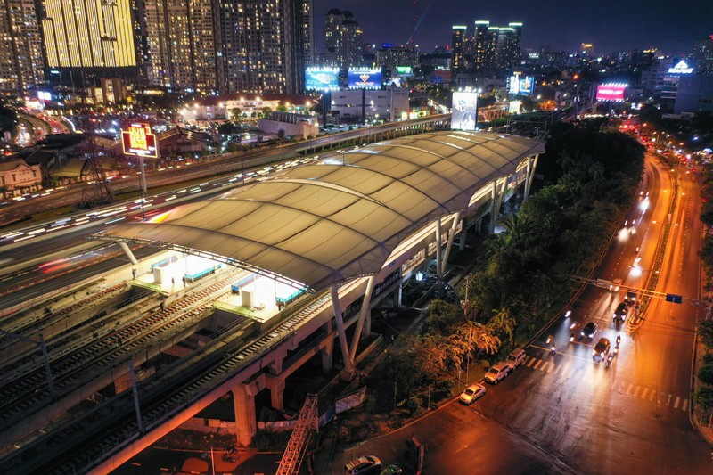 胡志明市槟城-仙泉轻轨一号线项目