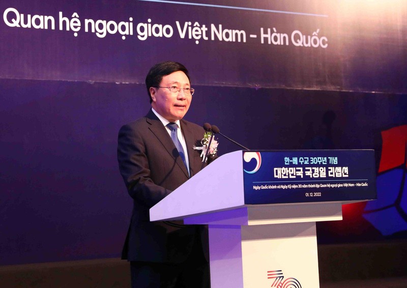 范平明副总理在庆典上发言。