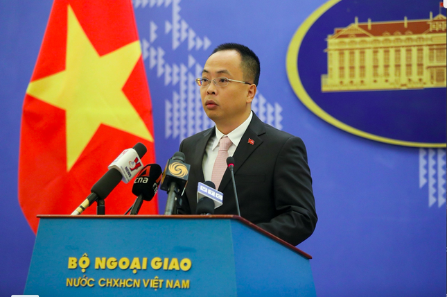 越南外交部副发言人段克越就柬埔寨即将在首都金边柬埔寨王家综合大学设立越南学系答记者问。