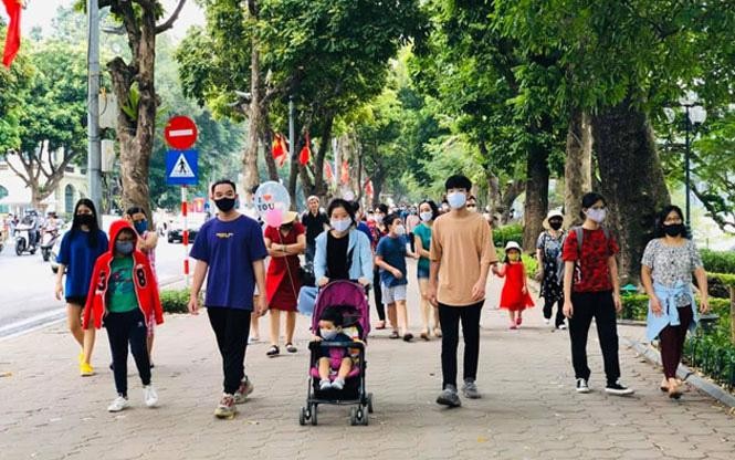 附图。截至2022年8月，越南全国接待国内游客量达约7980万人次。