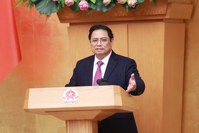 越南政府总理范明正召开政府常务会议。