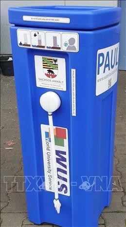 由德方向越南山区学校提供的“PAUL”品牌的纯水净化设备。