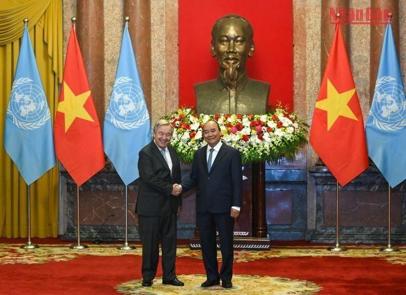 越南国家主席阮春福与联合国秘书长安东尼奥·古特雷斯。