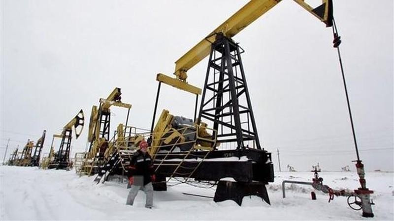 俄罗斯乌拉尔山脉伊热夫斯克市石油开采活动。
