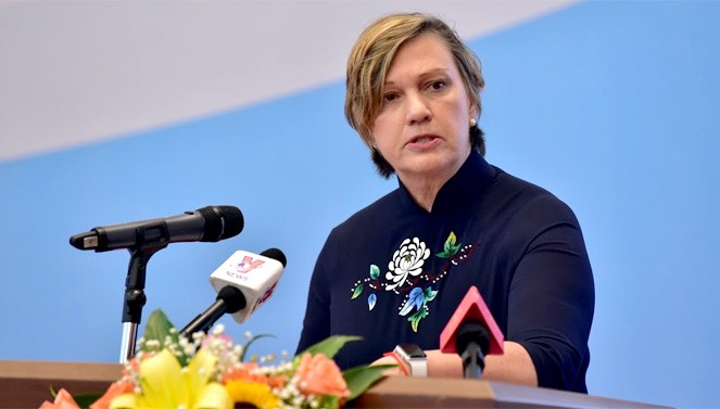 联合国驻越南协调员拉娜·弗劳尔斯。