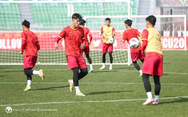 越南U20队已熟悉乌兹别克斯坦费加纳市的Istiqlol球场。（图片来源：VFC）