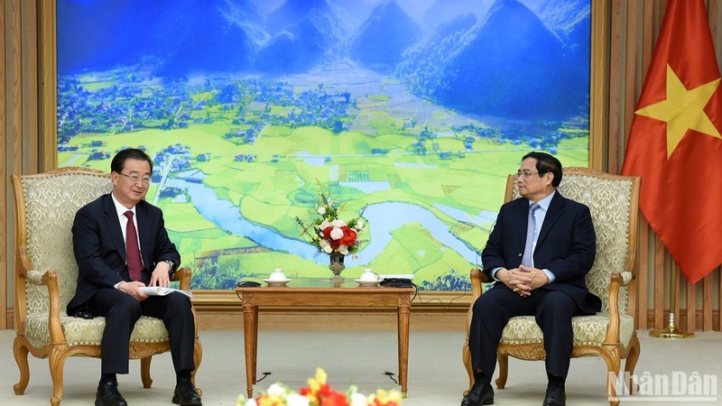 越南政府总理范明正会见中国云南省委书记王宁。(陈海 摄)