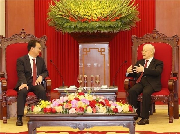越共中央总书记阮富仲会见中国云南省委书记王宁。