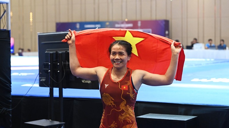 越南女足摔跤手摘得6个重量级金牌。