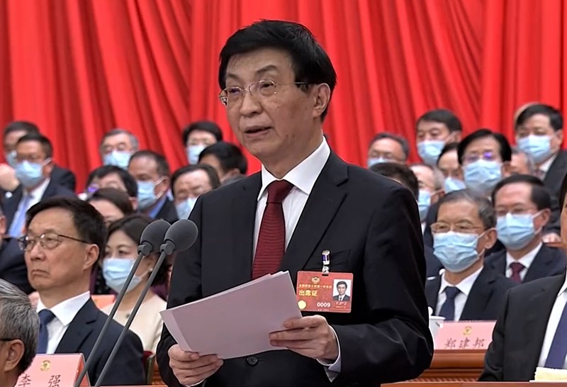 中国全国政协主席王沪宁致词。（图片来源：CCTV13频道截图）
