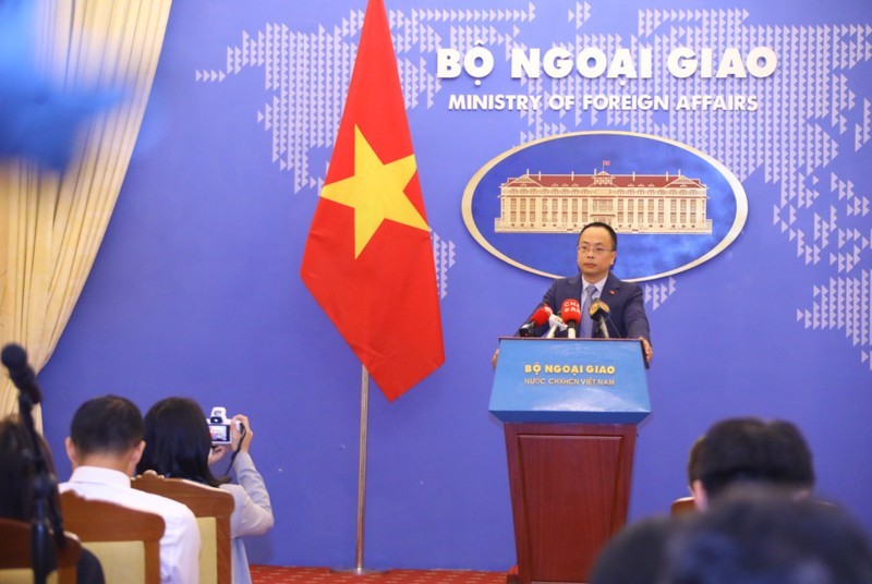 越南外交部副发言人段刻越20日主持例行新闻发布会。