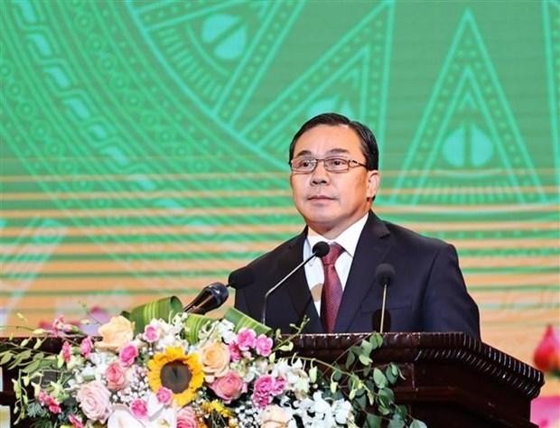 老挝驻越南特命全权大使森菲特•宏本让。