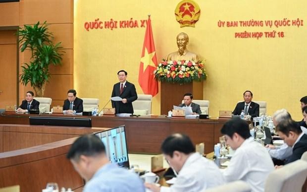 附图：越南国会常务委员会第16次会议场景。（图片来源：越通社）