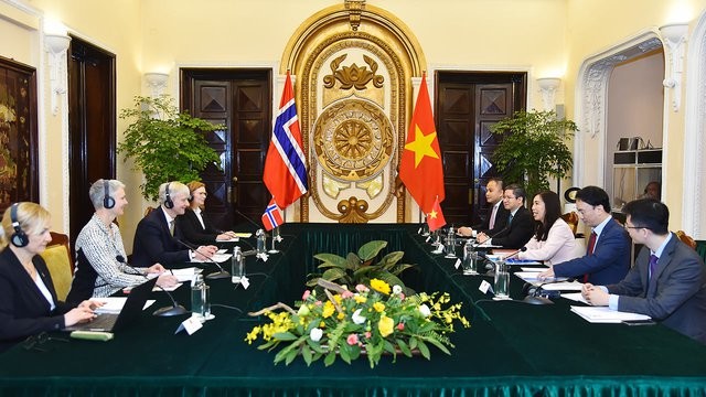 越南与挪威第9次政治磋商在河内举行。