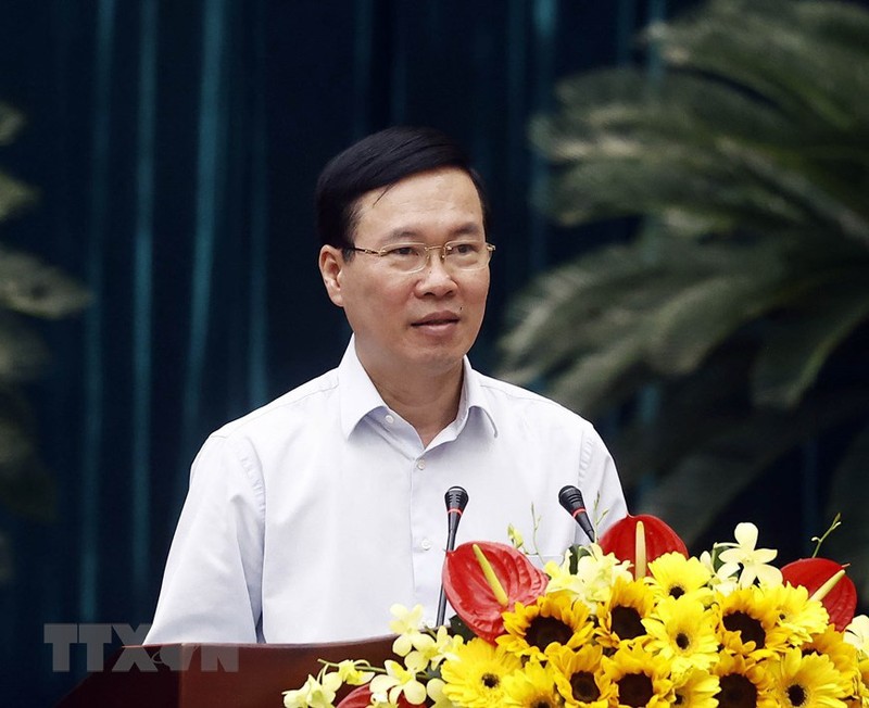 越南国家主席武文赏在会上发表讲话。（图片来源：越通社）