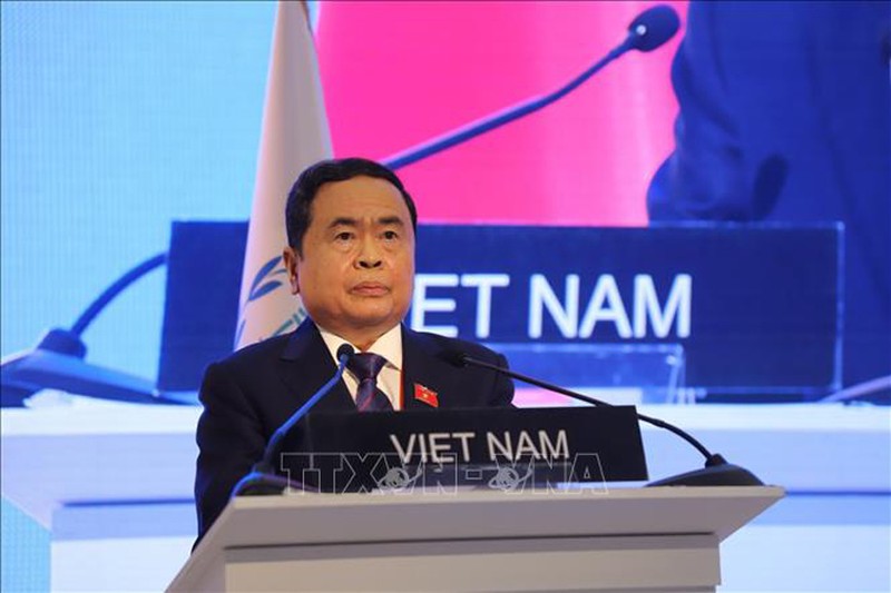 越南国会常务副主席陈青敏在各国议会联盟第146届大会上发表讲话。（图片来源：越通社）