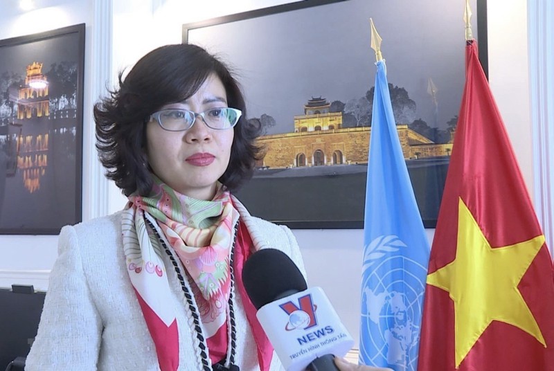 越南驻联合国教科文组织代表黎氏红云大使。