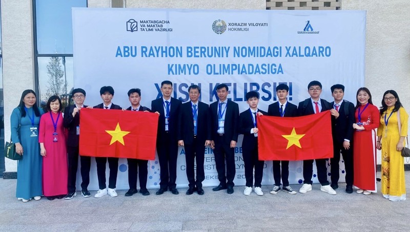 越南在第一届阿布•雷汗•比鲁尼国际化学奥林匹克竞赛中获团体第一名。