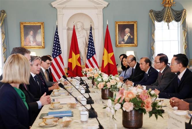 越共中央对外部代表团与美国国务卿安东尼·布林肯举行工作会谈。（图片来源：越通社）