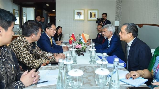 越南外交部长裴青山会见印度外交部长苏杰生。（图片来源：越通社）