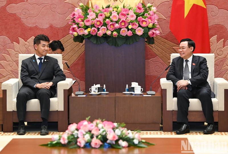 越南国会主席王廷惠会见日本立宪民主党党首泉健太。