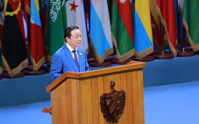 越南政府副总理陈红河在会上发表讲话。（图片来源：VGP）